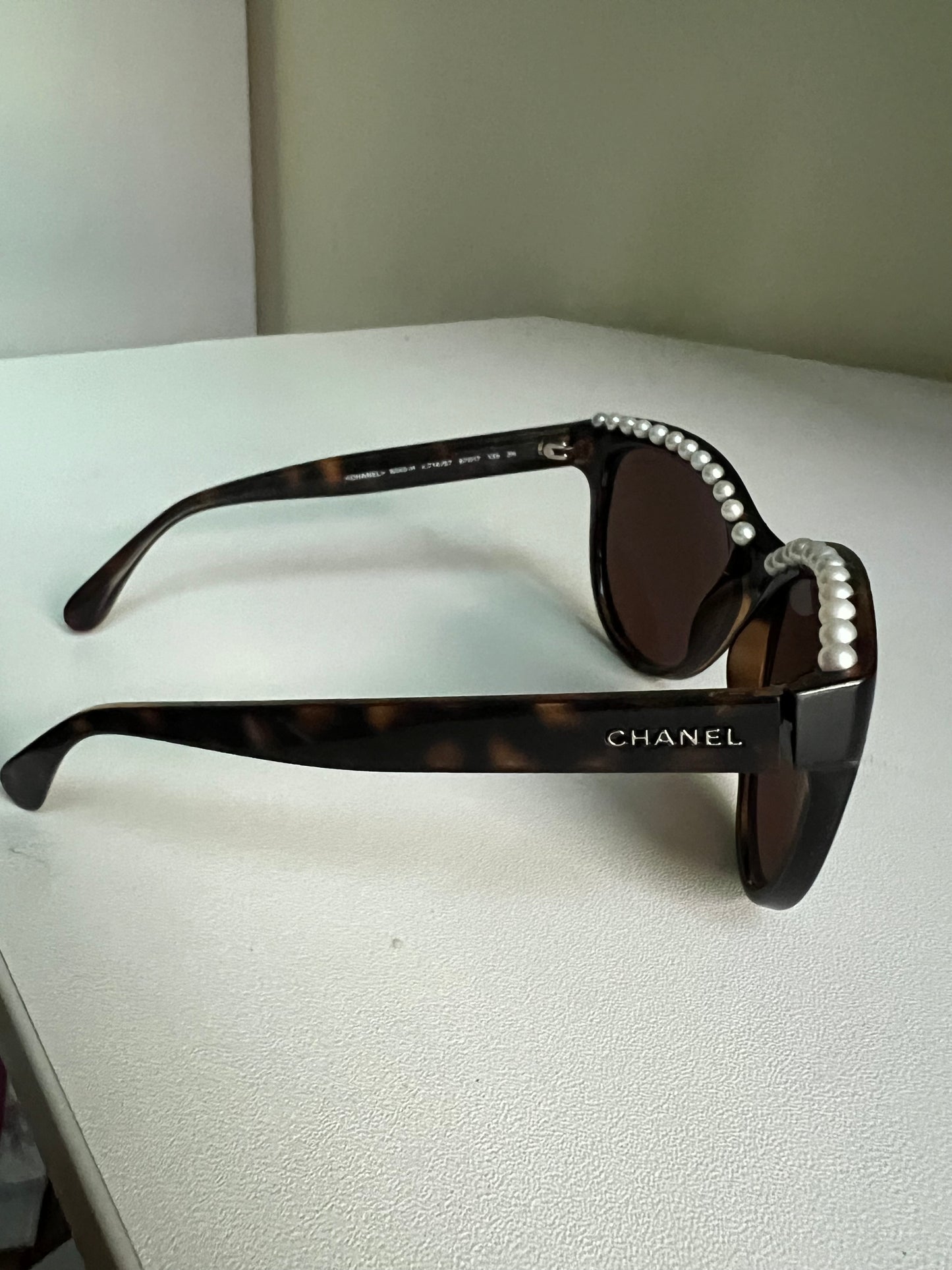 CHANEL Pearl sunglasses