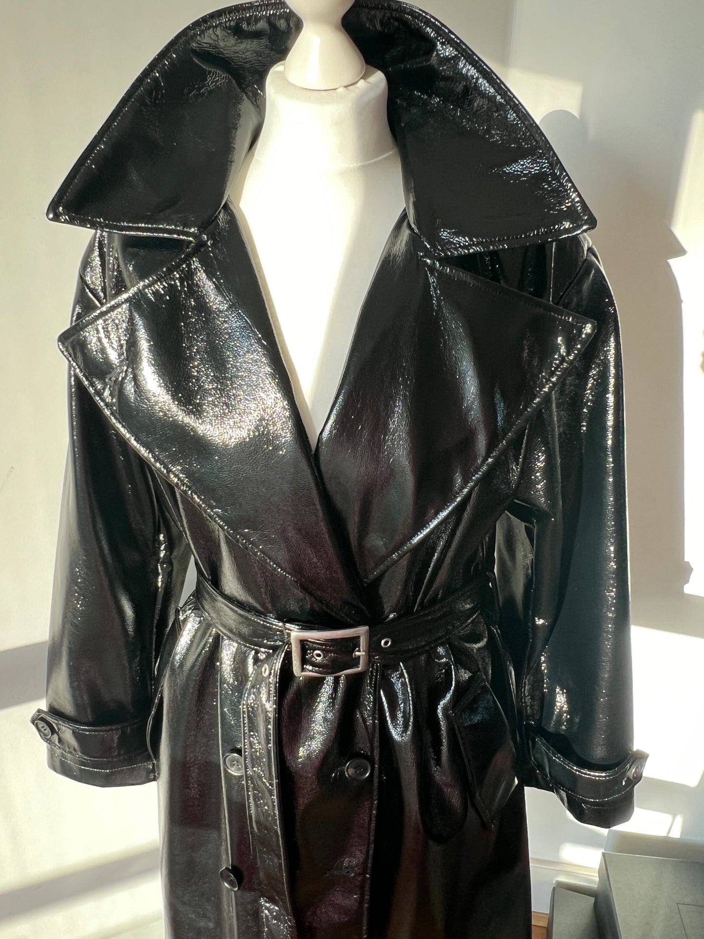 ZARA & STEVEN MEISEL patent leather trench coat