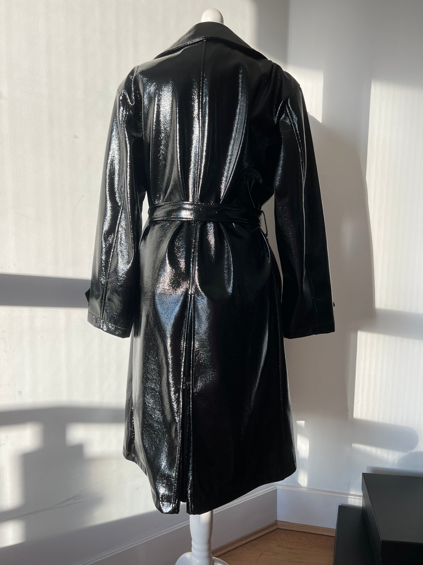 ZARA & STEVEN MEISEL patent leather trench coat