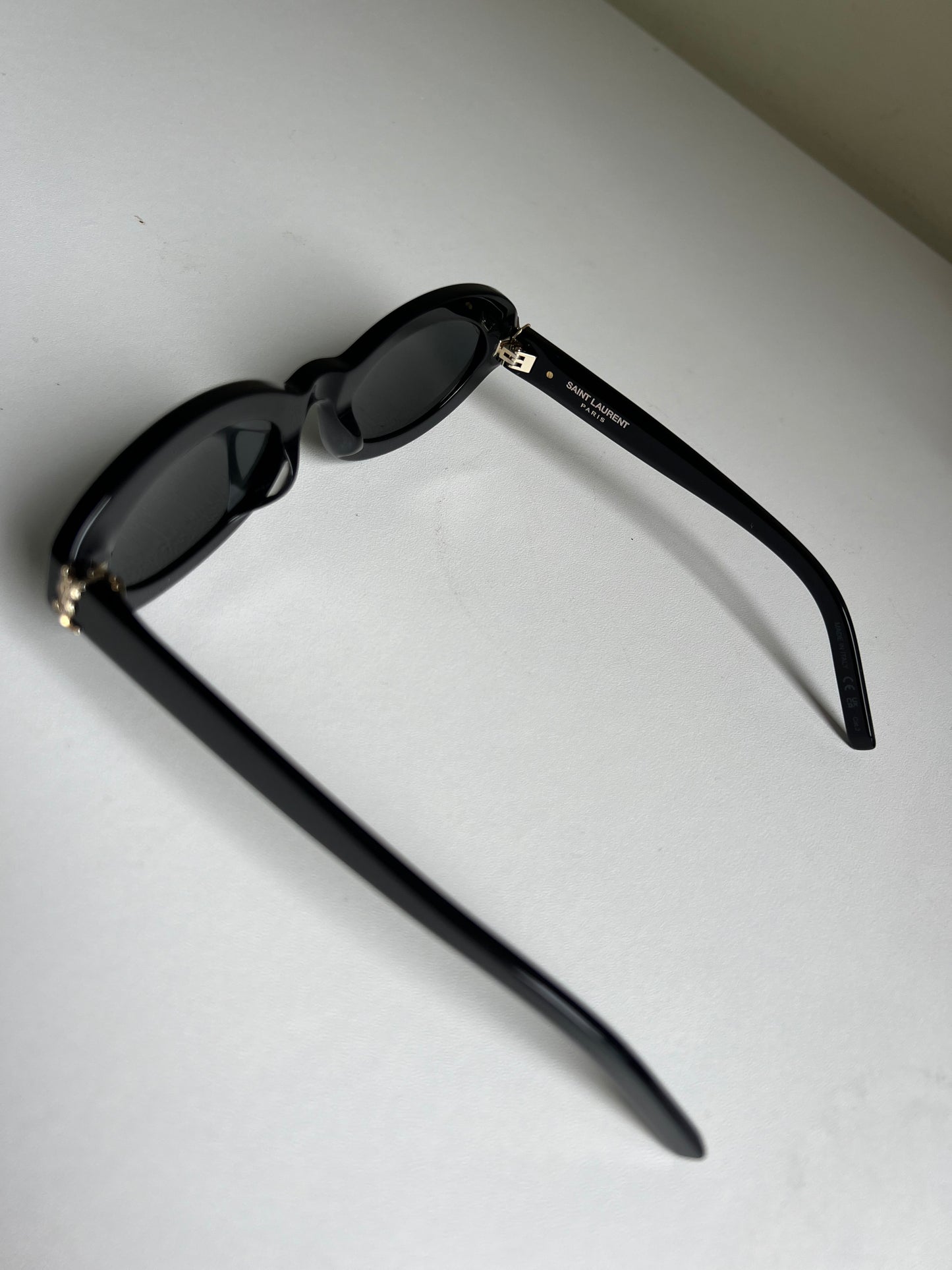 SAINT LAURENT Cassandre oval sunglasses