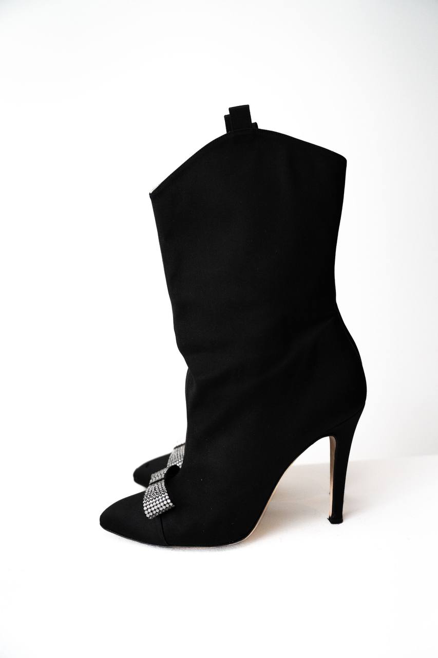 ALESSANDRA RICH                        satin boots with crystal bow