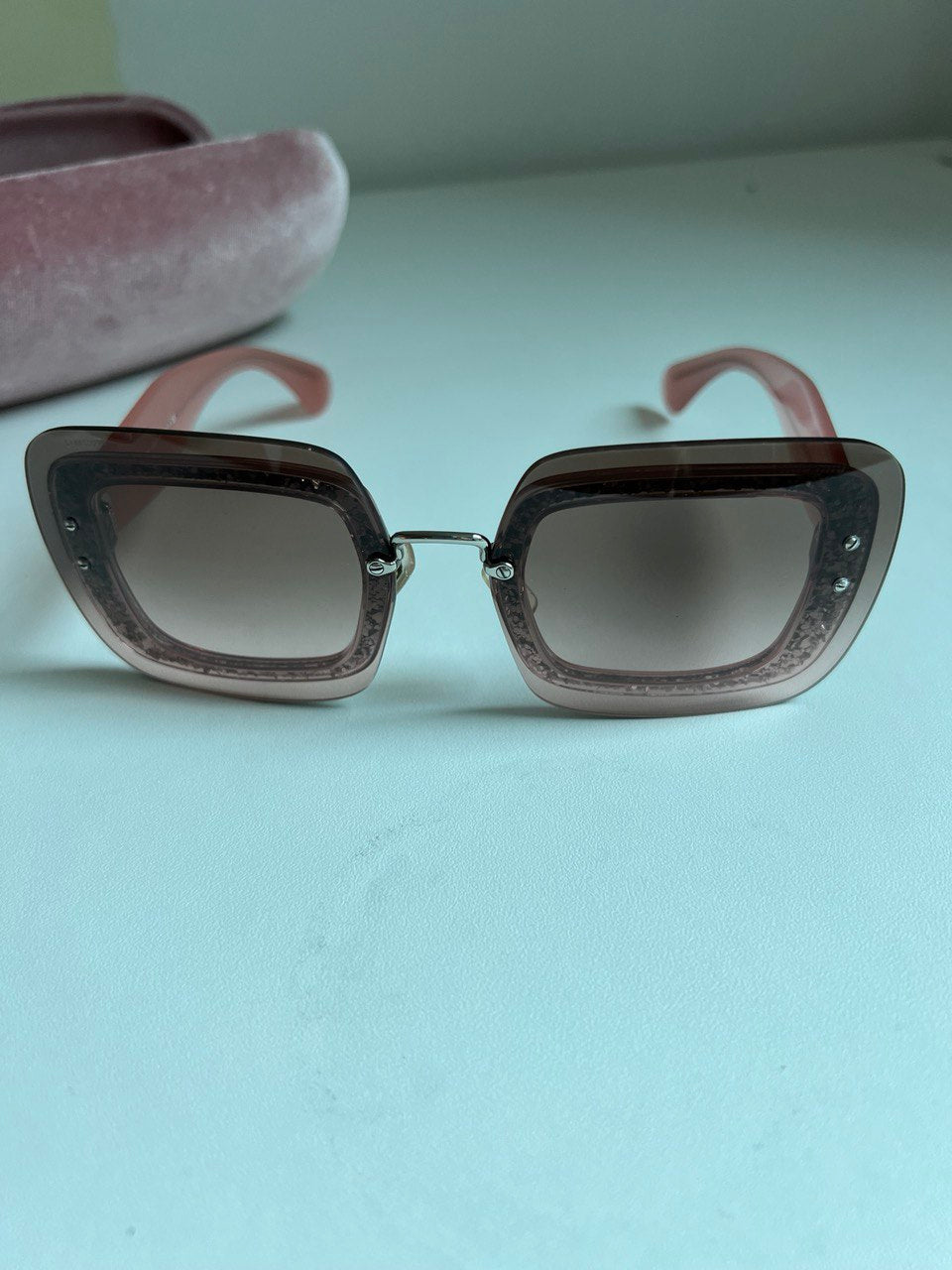 MIU MIU                               sunglasses