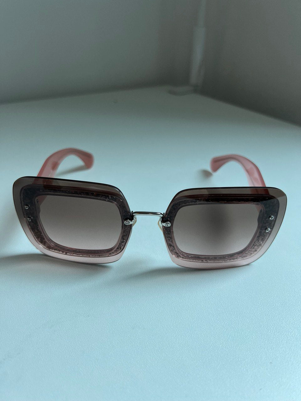 MIU MIU                               sunglasses